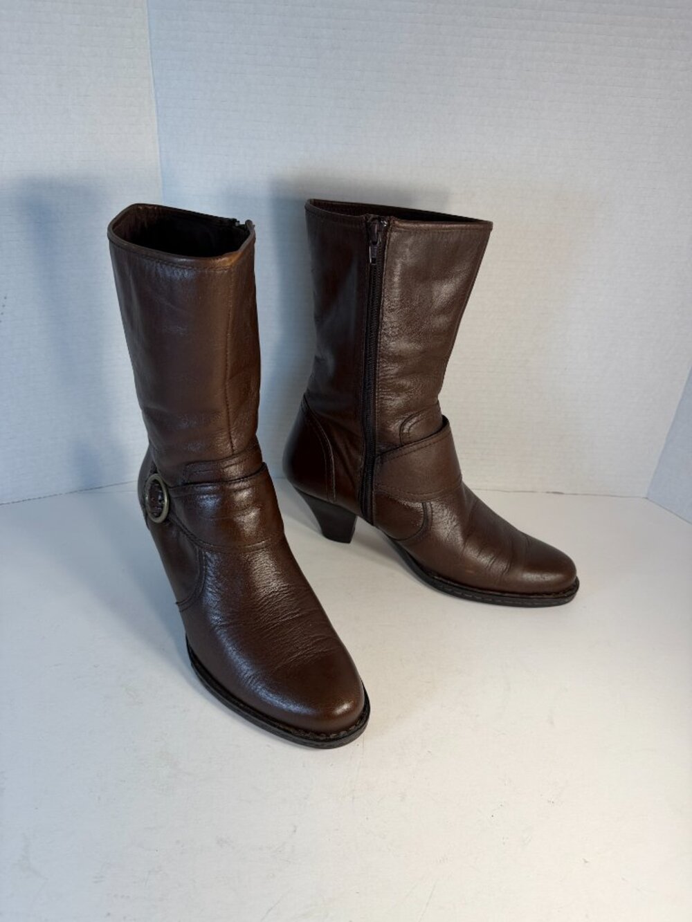 WOMEN'S SIZE 9 Born Brown Leather Boots - Picture 14 of 16